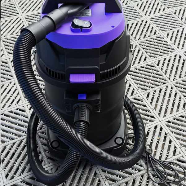 Wet and dry vacuum cleaner 1600w