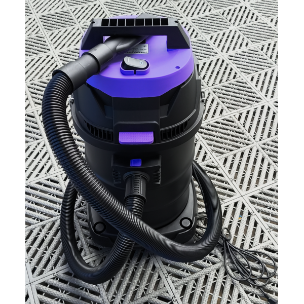 Wet and dry vacuum cleaner 1600w