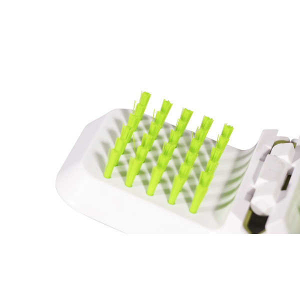 Seat belt brushes