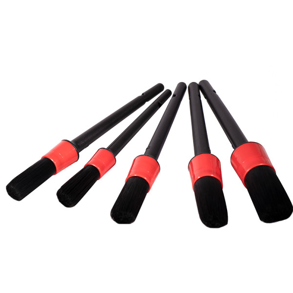 Set of 5 black brush brushes