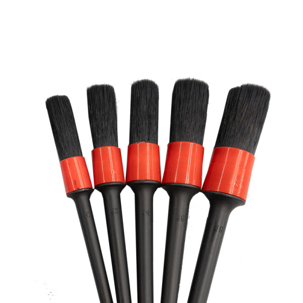 Set of 5 black brush brushes